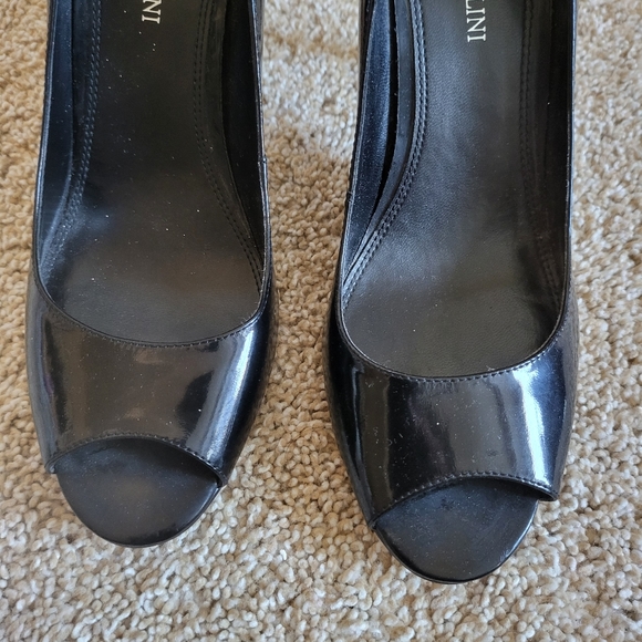 🌻SALE🌻 GUC ENZO ANGIOLINI GENUINE PATENT LEATHER HEELS - Picture 5 of 11